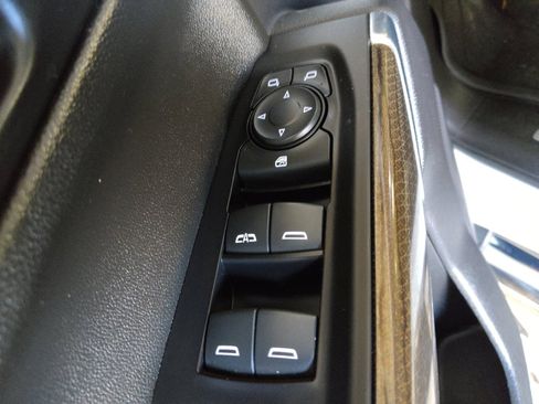 Used 2021 Chevrolet Silverado 1500 LT w/ LPO, Dark Essentials Package RWD image 27