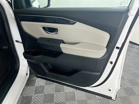 Certified 2026 Honda Passport TrailSport Elite image 32