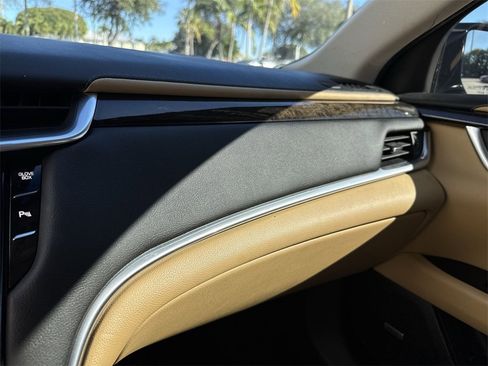 Used 2013 Cadillac XTS Luxury w/ Driver Awareness Package image 54