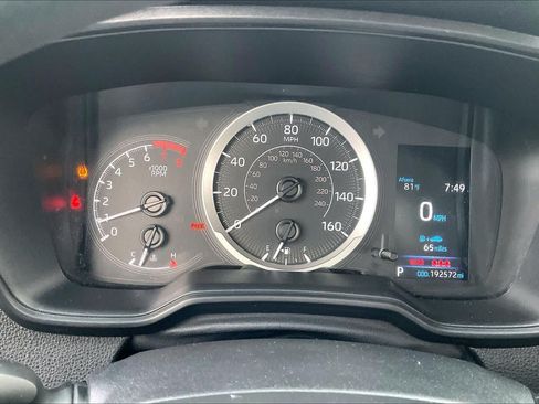 Used 2021 Toyota Corolla LE FWD image 21