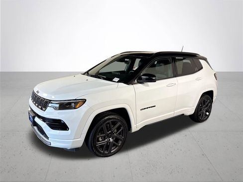 Certified 2025 Jeep Compass Limited w/ High Altitude Package AWD/4WD image 2
