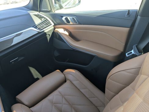 Used 2023 BMW X5 sDrive40i w/ Executive Package image 24