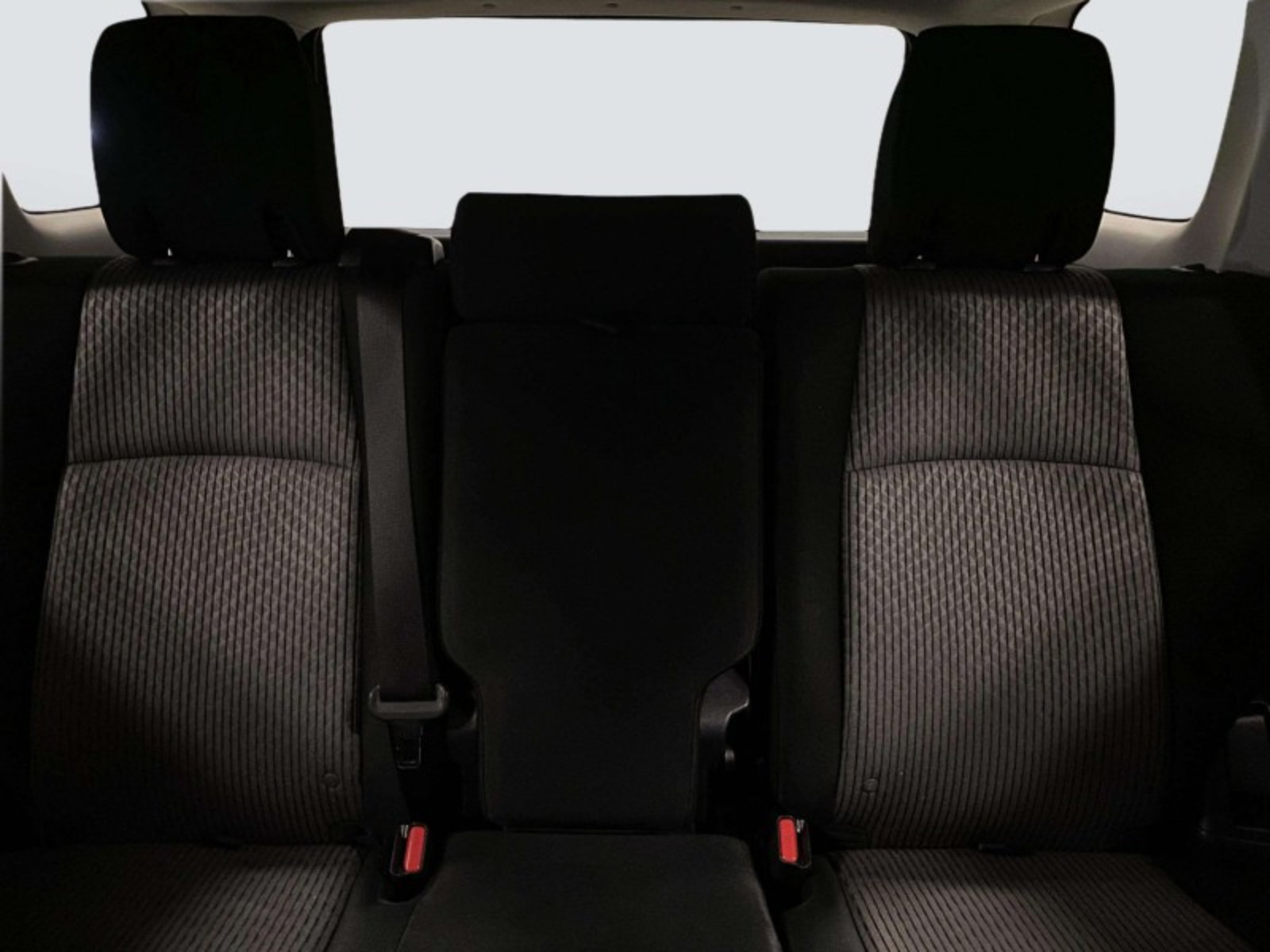 Used 2019 Toyota 4Runner SR5 AWD/4WD image 25