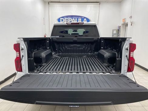 Used 2023 Chevrolet Silverado 1500 Custom image 11