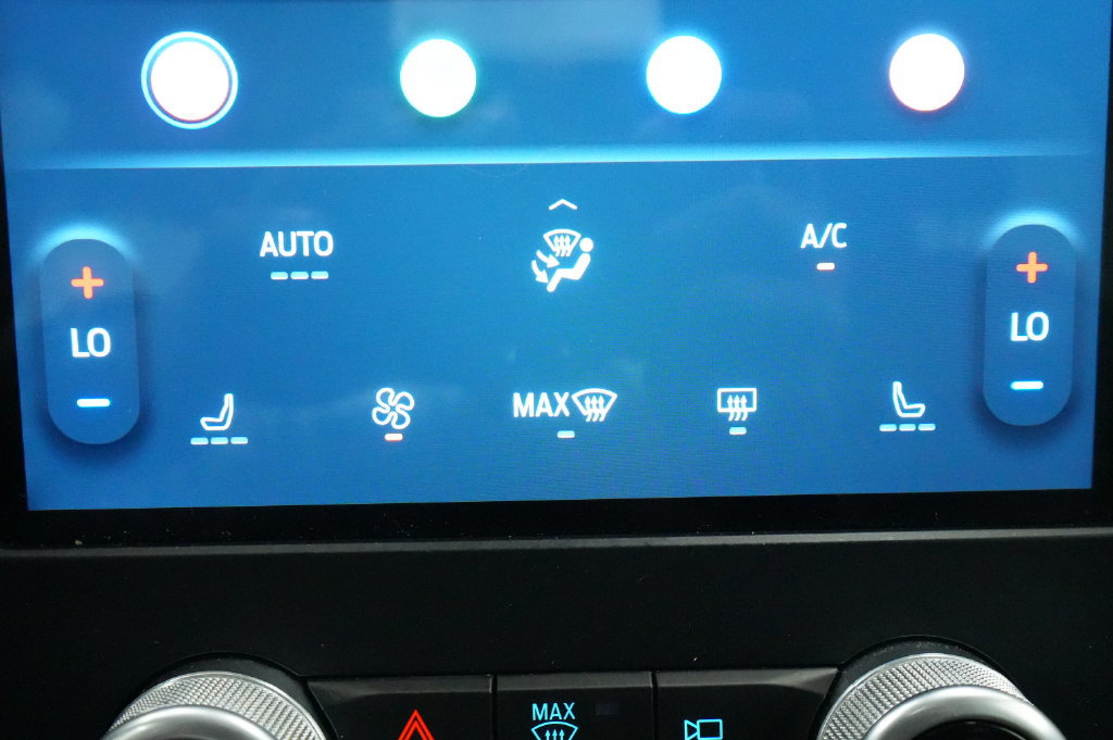 Used 2023 Ford Edge SEL AWD/4WD image 32