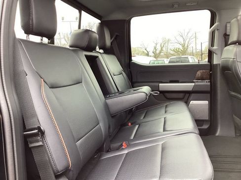 New 2026 Ford F250 Lariat w/ Black Appearance Package AWD/4WD image 23