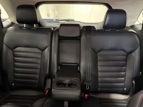 Certified 2024 Ford Edge SEL AWD/4WD image 15