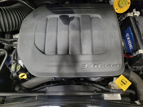 Used 2019 Dodge Grand Caravan SE image 30