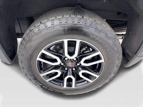 Used 2025 GMC Sierra 1500 AT4 w/ AT4 Premium Package AWD/4WD image 78