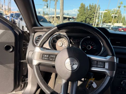 Used 2014 Ford Mustang Coupe RWD image 16