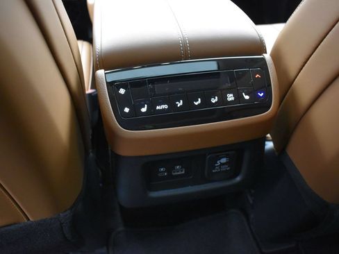 Used 2025 INFINITI QX60 Sensory w/ Vision Package AWD/4WD image 21