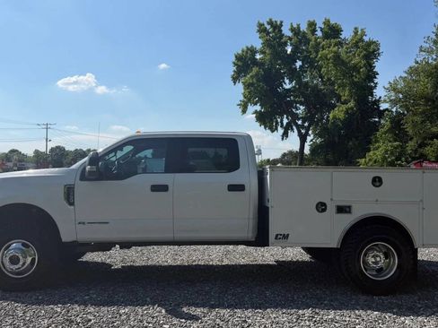 Used 2017 Ford F350 XLT AWD/4WD image 4