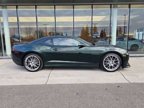 Used 2015 Chevrolet Camaro SS w/ Green Flash Special Edition image 6