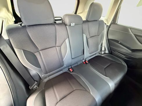 Used 2020 Subaru Forester Premium AWD/4WD image 18