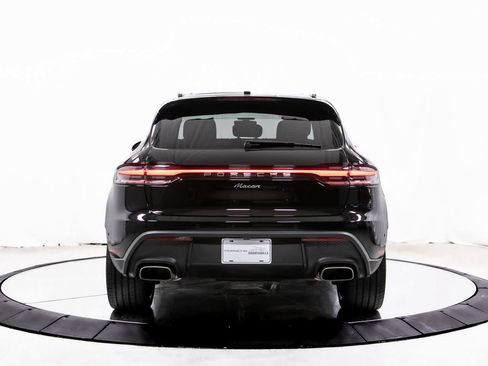 Certified 2025 Porsche Macan image 8