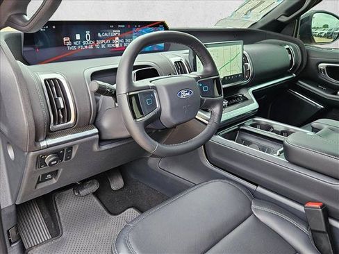 New 2027 Ford Expedition Platinum w/ Stealth Performance Package AWD/4WD image 3