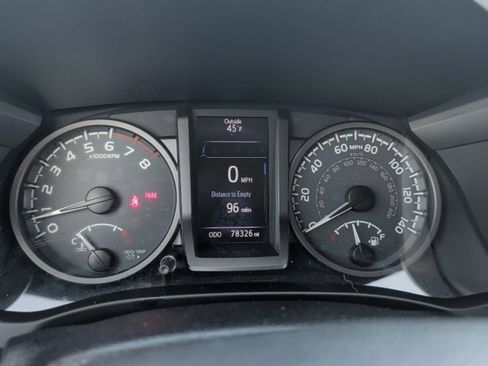 Used 2018 Toyota Tacoma 4x4 Double Cab image 28