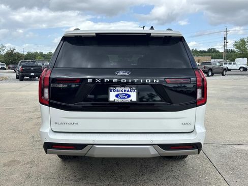 New 2026 Ford Expedition Max Platinum AWD/4WD image 12
