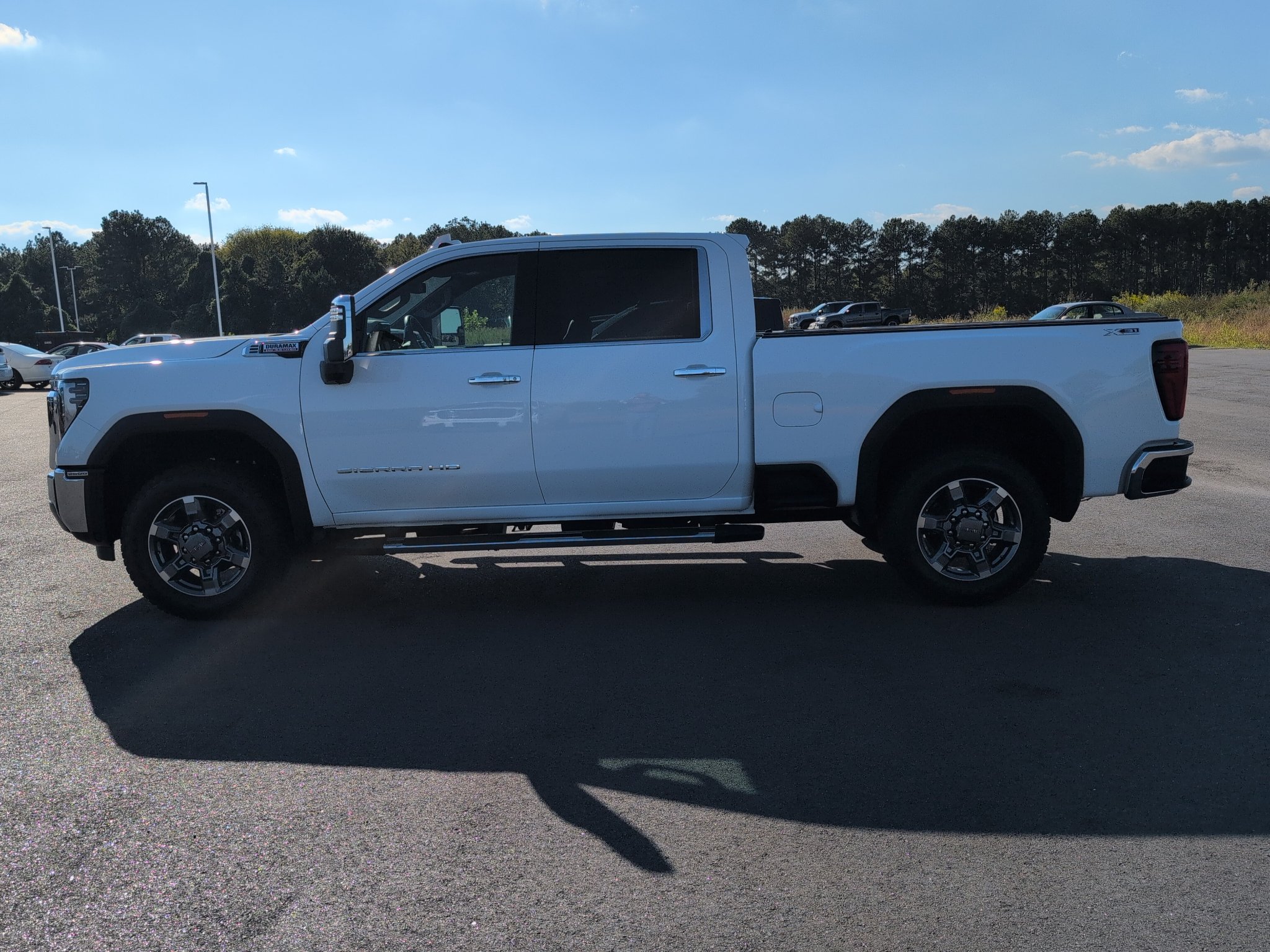 Used 2025 GMC Sierra 2500 SLT w/ SLT Premium Package AWD/4WD image 5
