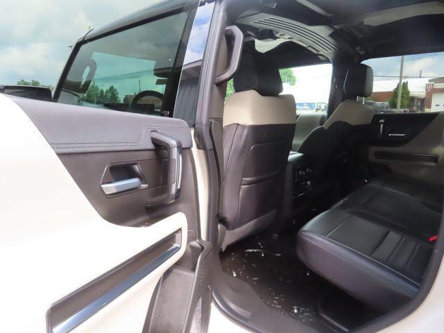 New 2026 GMC Hummer EV 4x4 Crew Cab w/ LPO, Sport Package image 22