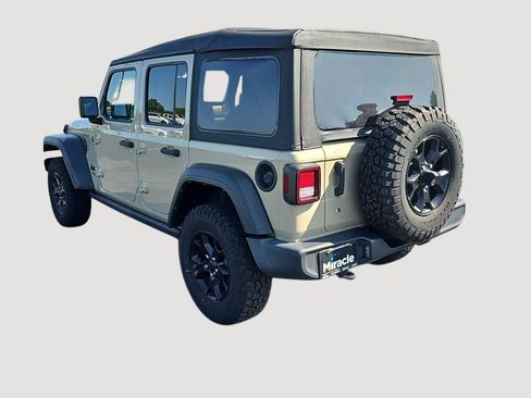 Used 2022 Jeep Wrangler Unlimited Sport AWD/4WD image 8