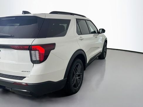 New 2026 Ford Explorer ST-Line w/ ST-Line Street Pack image 7