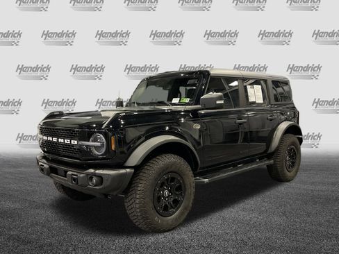 Used 2023 Ford Bronco Wildtrak image 6