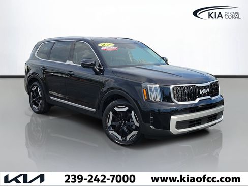 Certified 2024 Kia Telluride EX w/ EX Captain's Chair Package FWD image 1