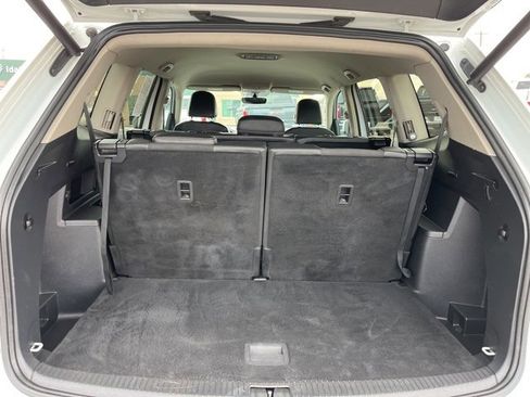 Used 2021 Volkswagen Atlas SE image 38