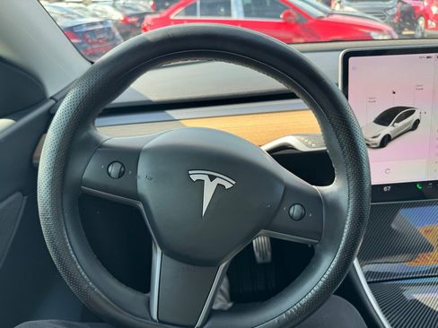 Used 2020 Tesla Model Y Long Range AWD/4WD image 28