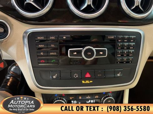Used 2014 Mercedes-Benz CLA 250 4MATIC image 24