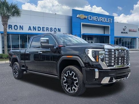 New 2026 GMC Sierra 2500 Denali w/ Denali Reserve Package AWD/4WD image 1
