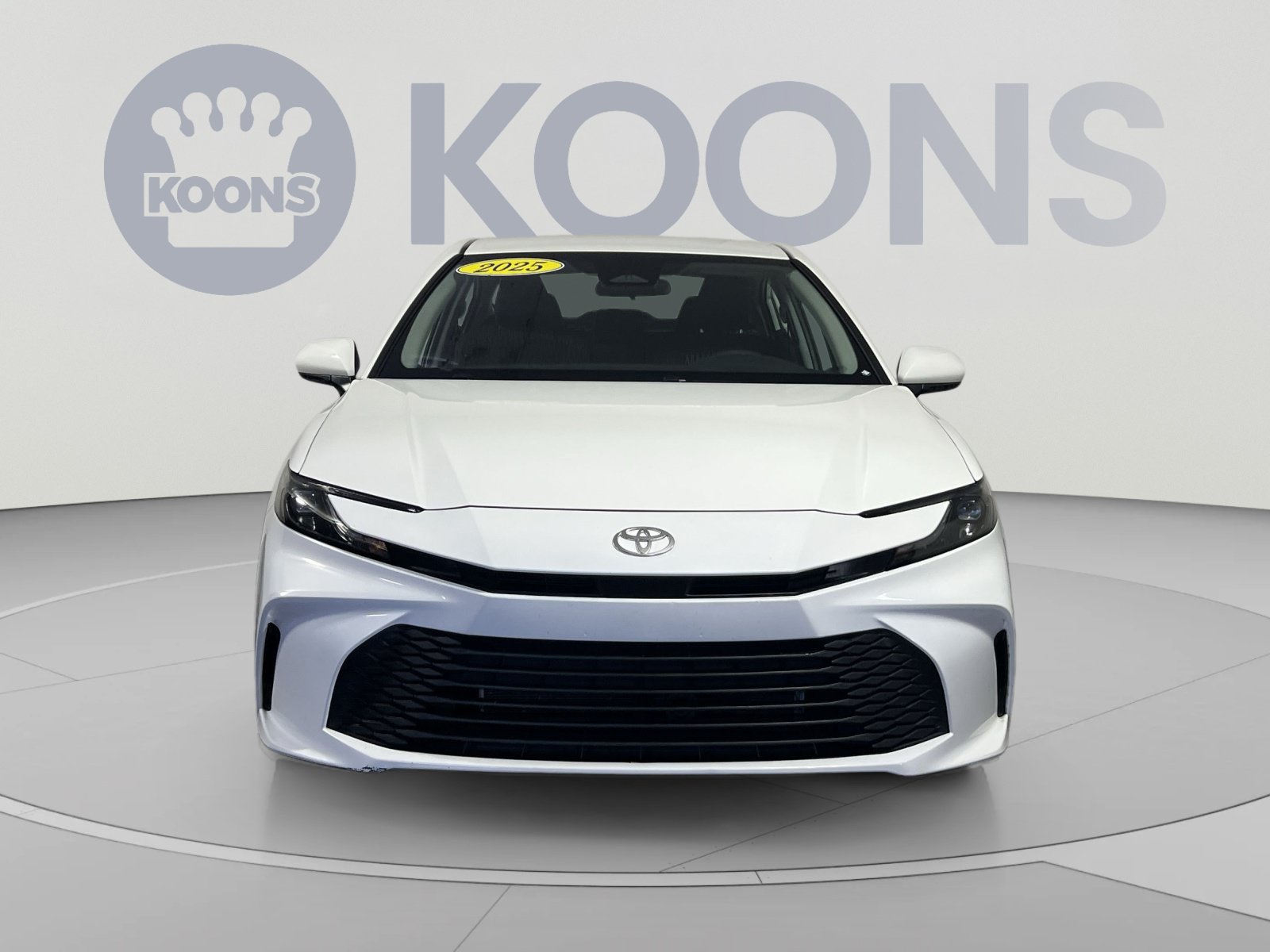 Used 2025 Toyota Camry LE FWD image 11