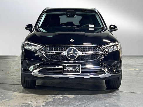 Used 2025 Mercedes-Benz GLC 350e 4MATIC image 8