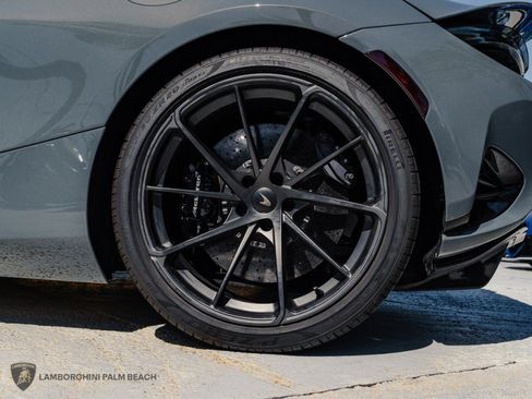Used 2026 McLaren 750S RWD image 35