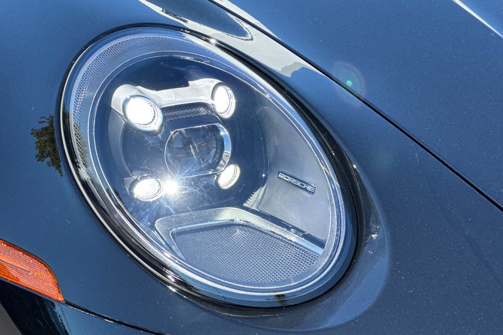 Used 2024 Porsche 911 Carrera T RWD image 40