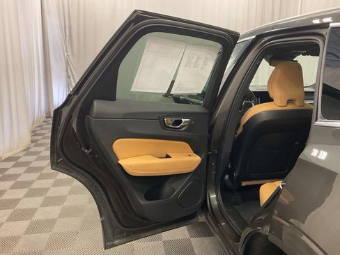 Used 2020 Volvo XC60 T5 Momentum w/ Protection Package Premier AWD/4WD image 26