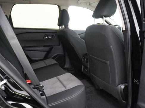 Used 2025 Nissan Rogue SV AWD/4WD image 12