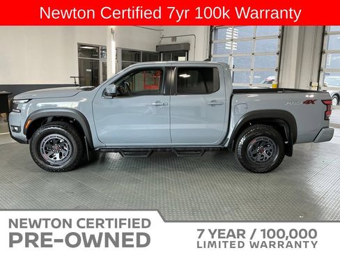 Used 2025 Nissan Frontier PRO-4X AWD/4WD image 3