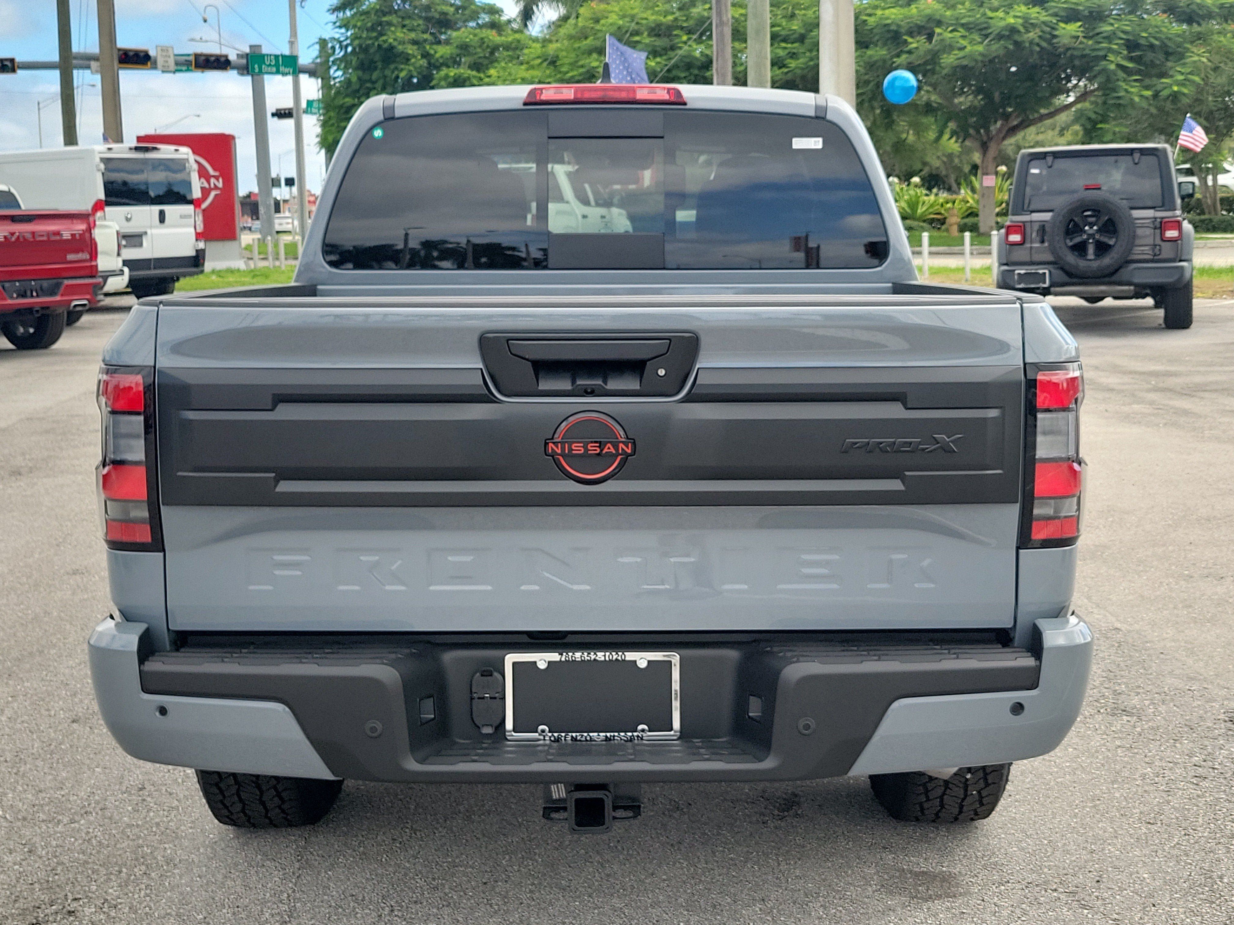 New 2027 Nissan Frontier PRO-4X w/ Pro Convenience Package RWD image 5