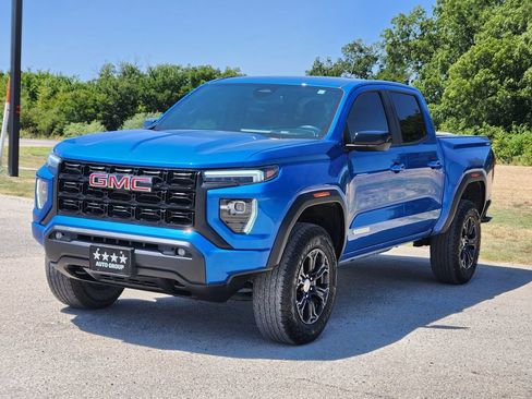 Used 2024 GMC Canyon Elevation w/ Convenience Package AWD/4WD image 3