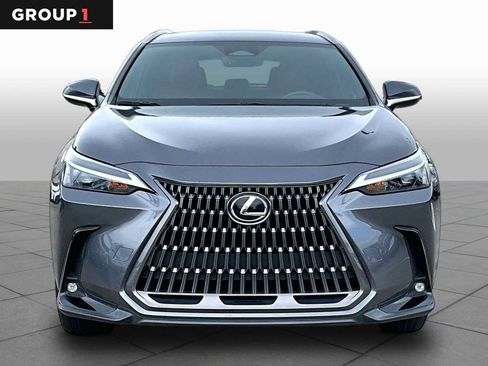 Used 2023 Lexus NX 250 FWD w/ Towing Package (2000 Lbs) image 4