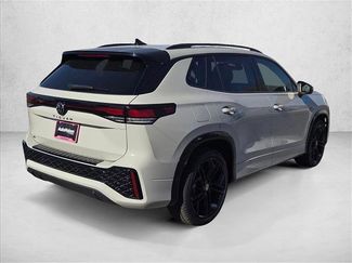 New 2026 Volkswagen Tiguan SE R-Line FWD video 2