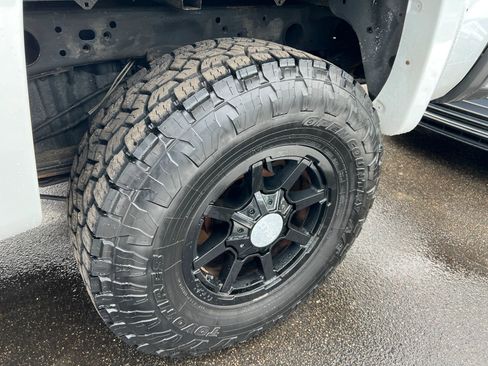 Used 2018 Chevrolet Silverado 2500 W/T w/ WT Convenience Package image 22