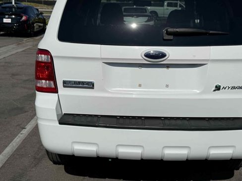 Used 2008 Ford Escape 2WD Hybrid image 10