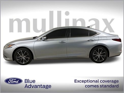Used 2024 Lexus ES 350 w/ Premium Package image 9