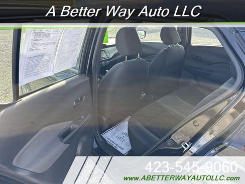 Used 2019 Nissan Kicks S image 8