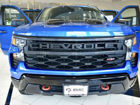 Used 2022 Chevrolet Silverado 1500 Custom Trail Boss AWD/4WD image 2