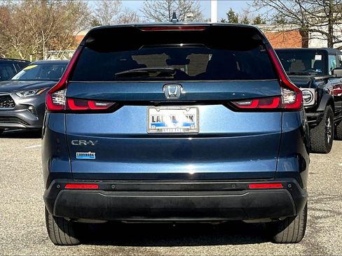 Used 2023 Honda CR-V EX-L image 4