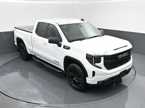 Used 2024 GMC Sierra 1500 Pro w/ Graphite Edition AWD/4WD image 19